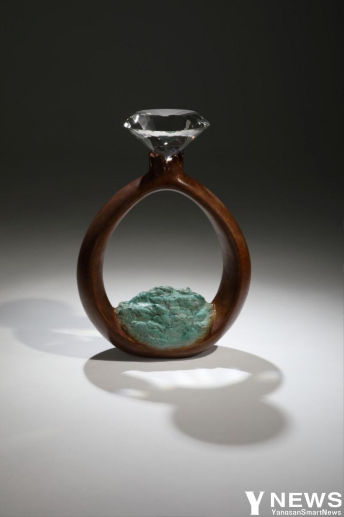 김선영, VESSEL,  Bronze,  57x87x20 cm, 2019.JPG